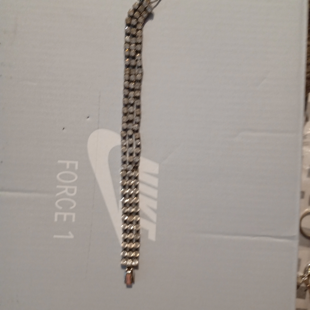 Bracelet - Picture 3 of 3